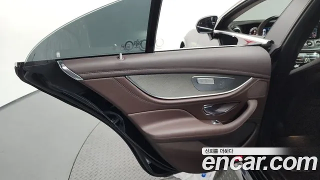 Mercedes-Benz CLS-Class 2019 — фото 15