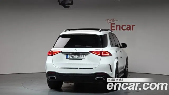 Mercedes-Benz GLE-Class 2022 — фото 3