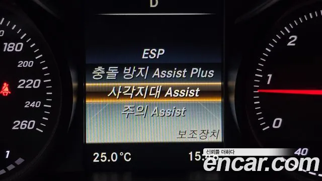 Mercedes-Benz C-Class 2015 — фото 17