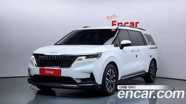 Kia Canival 2022 — фото 1