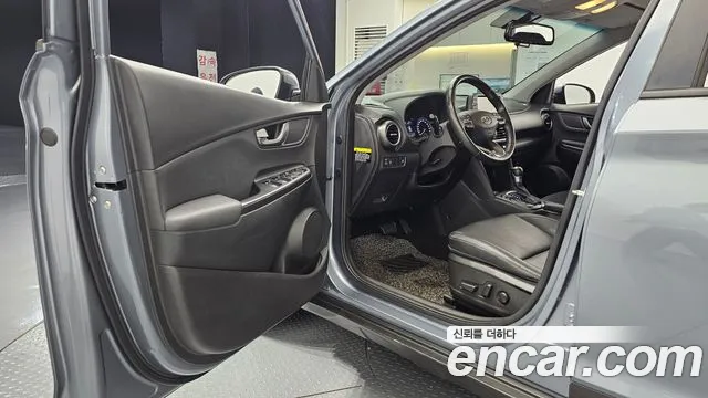 Hyundai Kona 2018 — фото 10