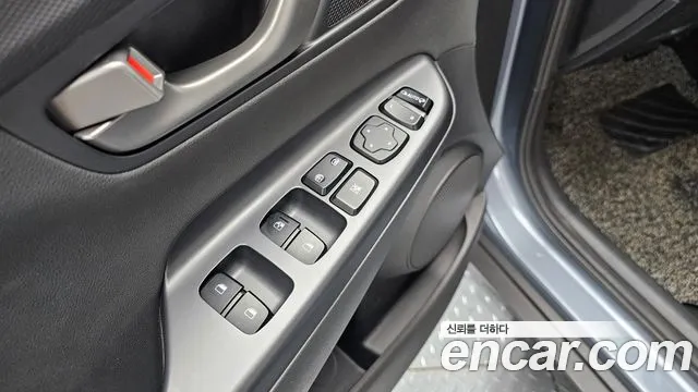 Hyundai Kona 2018 — фото 16