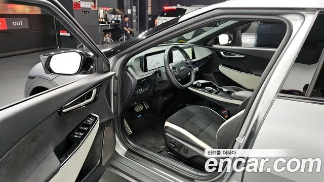 Kia EV6 2024 — фото 13