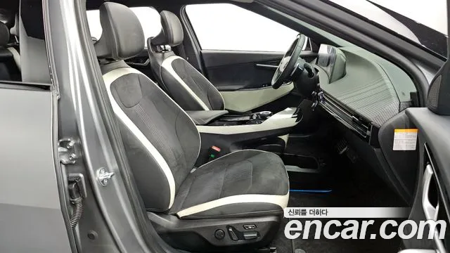 Kia EV6 2024 — фото 18