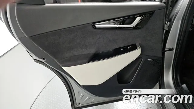 Kia EV6 2024 — фото 15