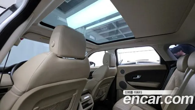 Land Rover Range Rover Evoque 2017 — фото 19