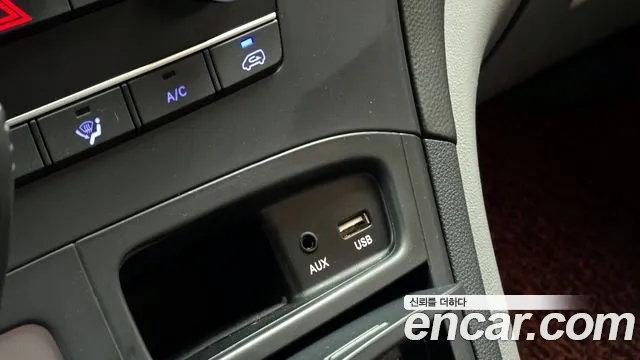 Hyundai Starex 2020 — фото 16