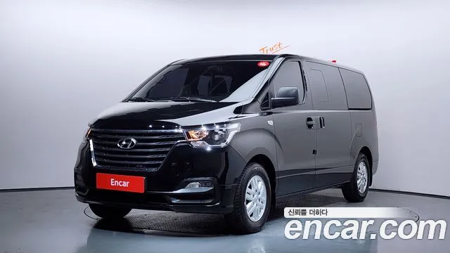 Hyundai Starex 2020 — фото 1