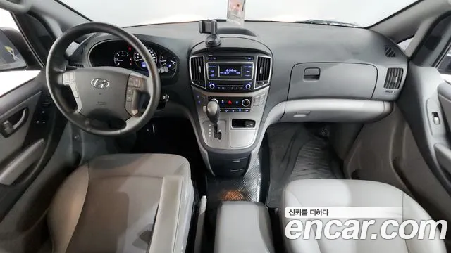 Hyundai Starex 2020 — фото 10