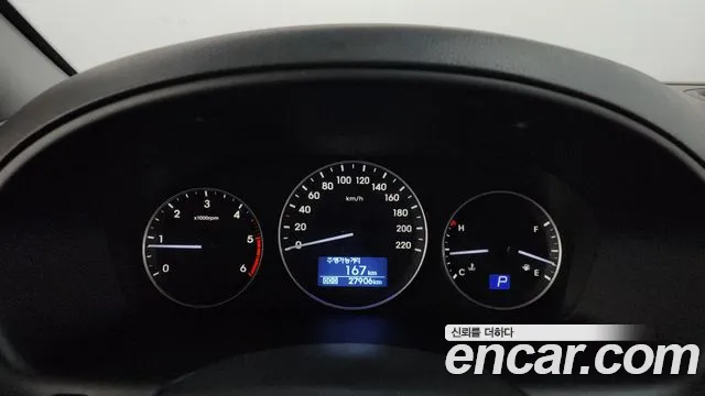 Hyundai Starex 2020 — фото 11