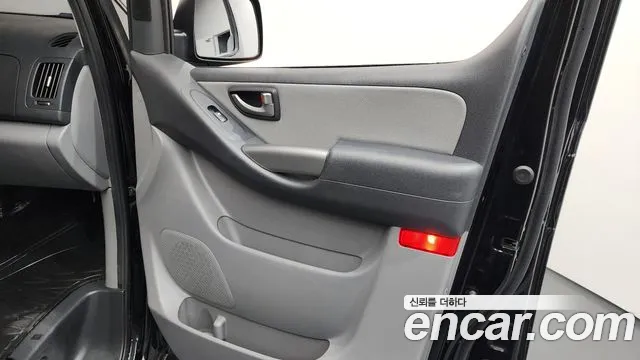 Hyundai Starex 2020 — фото 14