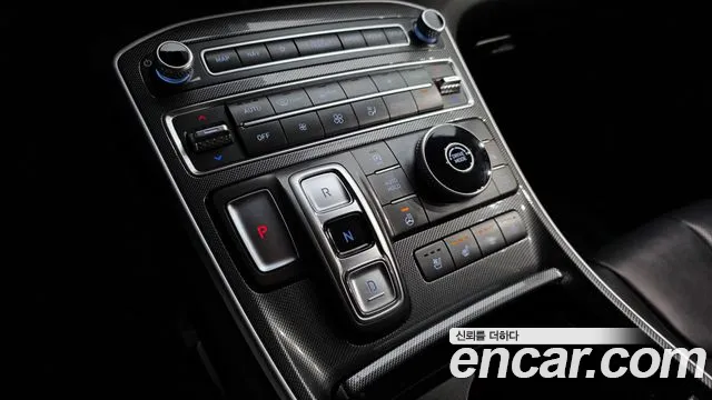 Hyundai Santafe 2021 — фото 9
