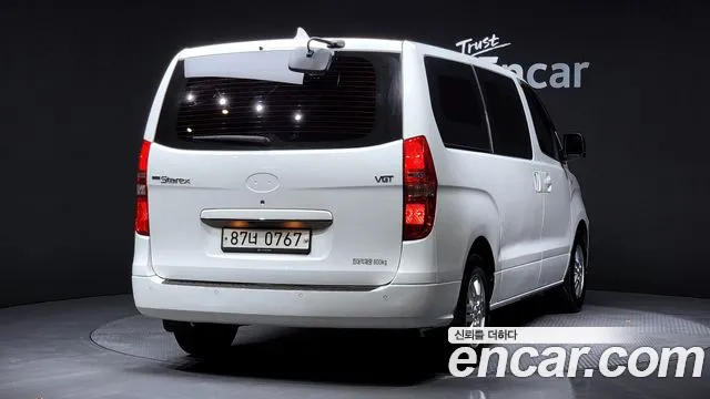 Hyundai Starex 2019 — фото 2