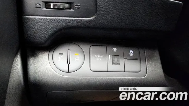 Hyundai Starex 2019 — фото 15