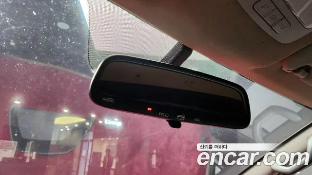 Hyundai Starex 2019 — фото 17