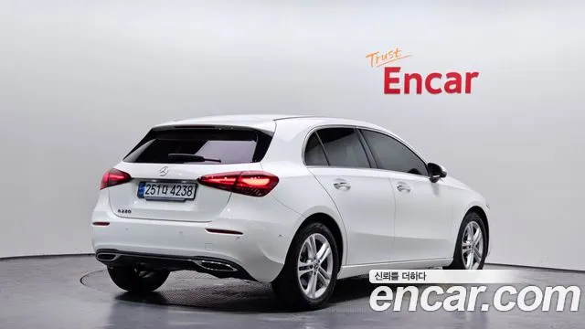 Mercedes-Benz A-Class 2025 — фото 2