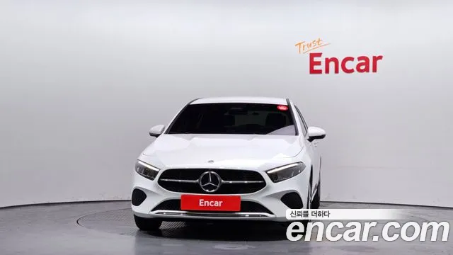 Mercedes-Benz A-Class 2025 — фото 3