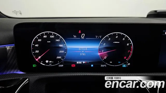Mercedes-Benz A-Class 2025 — фото 11