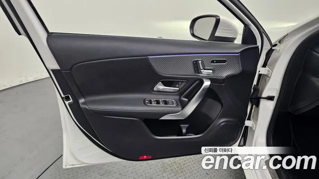 Mercedes-Benz A-Class 2025 — фото 14
