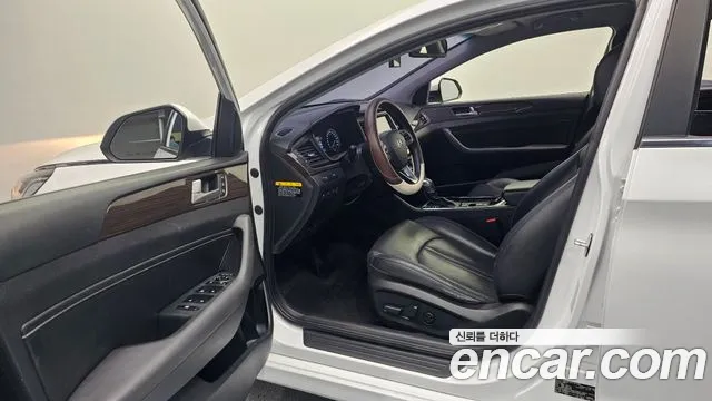 Hyundai Sonata 2018 — фото 13