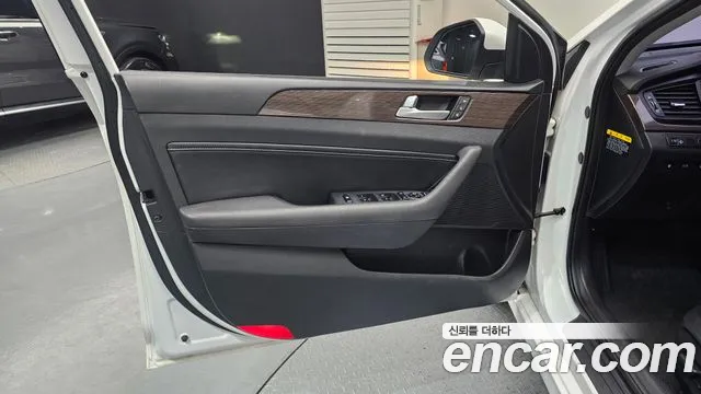 Hyundai Sonata 2018 — фото 14