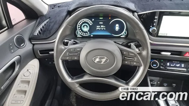 Hyundai Sonata 2020 — фото 18