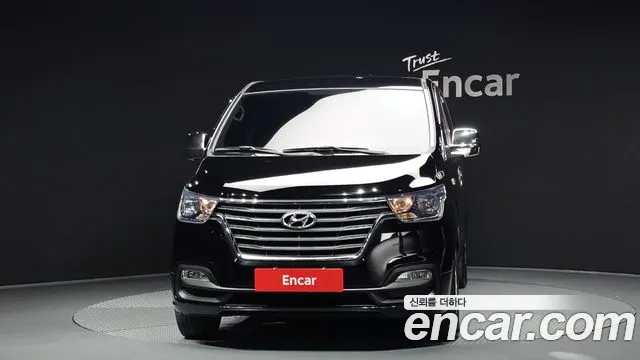 Hyundai Starex 2018 — фото 3