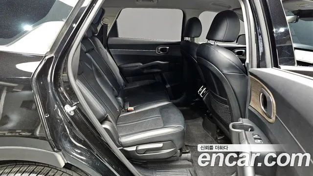 Kia Sorento 2023 — фото 16