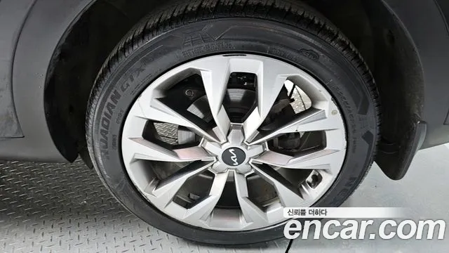 Kia Sorento 2023 — фото 6