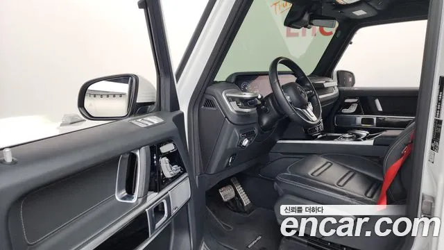 Mercedes-Benz G-Class 2023 — фото 10