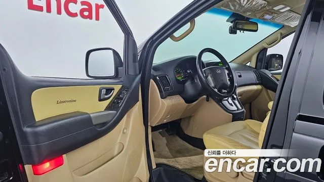 Hyundai Starex 2015 — фото 13