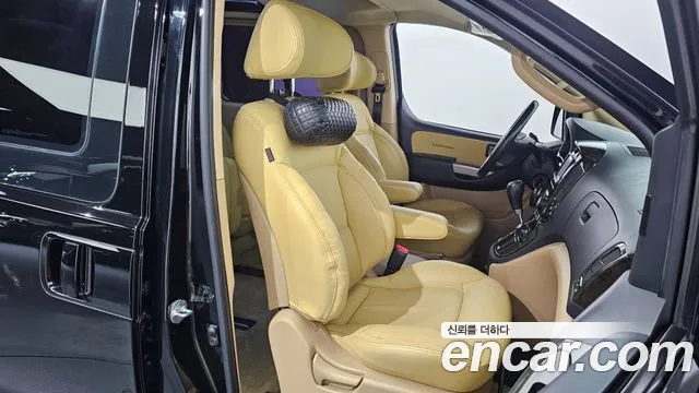 Hyundai Starex 2015 — фото 18