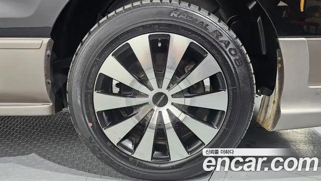 Hyundai Starex 2015 — фото 7