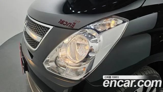 Hyundai Starex 2015 — фото 8