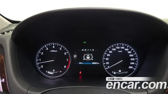 Hyundai Genesis 2016 — фото 11