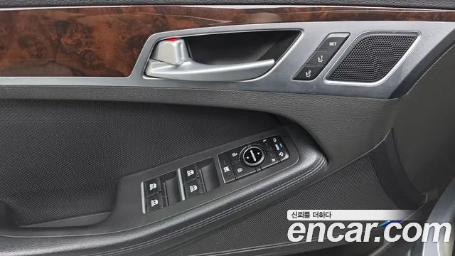 Hyundai Genesis 2016 — фото 19