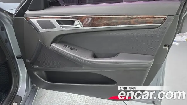 Hyundai Genesis 2016 — фото 14