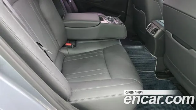 Hyundai Genesis 2016 — фото 16