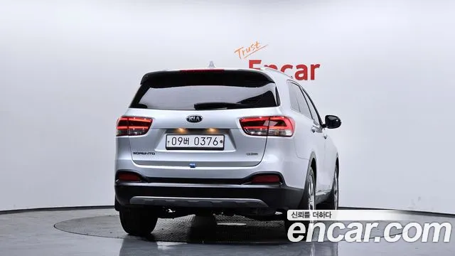 Kia Sorento 2016 — фото 4