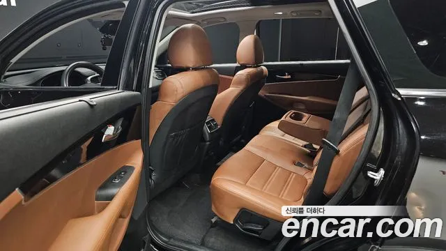 Kia Sorento 2019 — фото 18