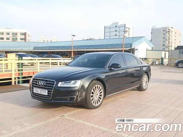 Audi A8 2015 — фото 1