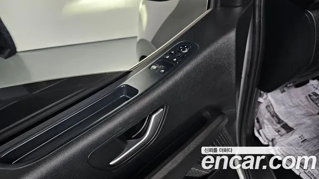 Hyundai Staria 2024 — фото 16