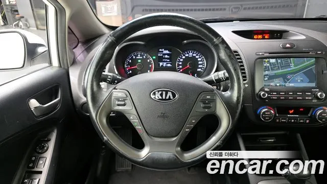 Kia K3 2015 — фото 13