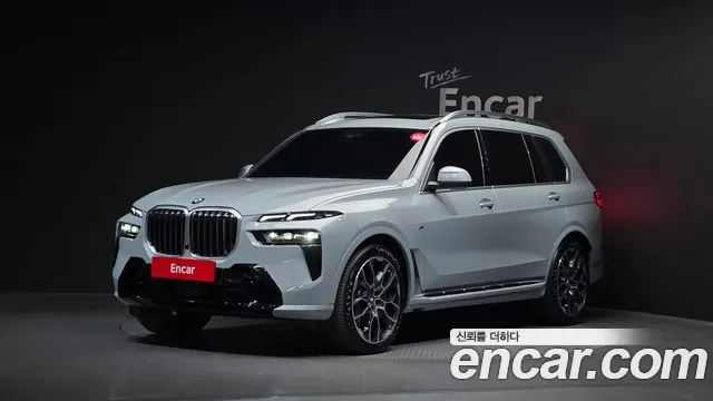 BMW X7 2025 — фото 1