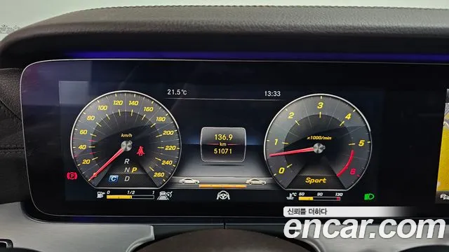 Mercedes-Benz CLS-Class 2019 — фото 11