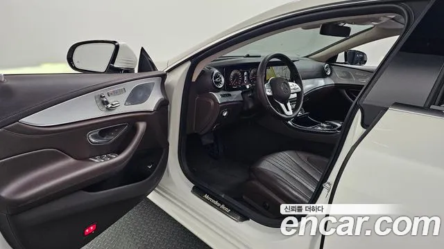 Mercedes-Benz CLS-Class 2019 — фото 13