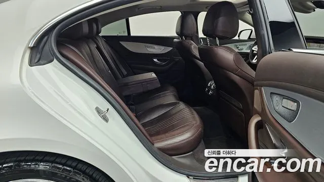 Mercedes-Benz CLS-Class 2019 — фото 17