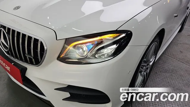 Mercedes-Benz E-Class 2019 — фото 8