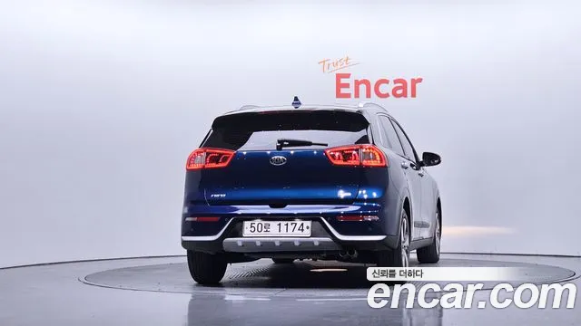 Kia Niro 2018 — фото 4