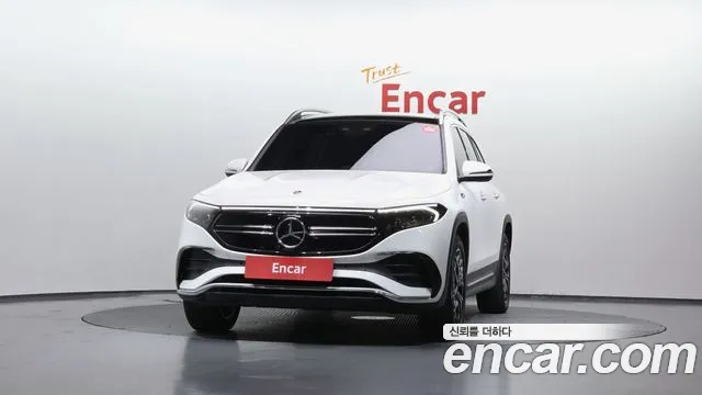 Mercedes-Benz EQB 2022 — фото 3